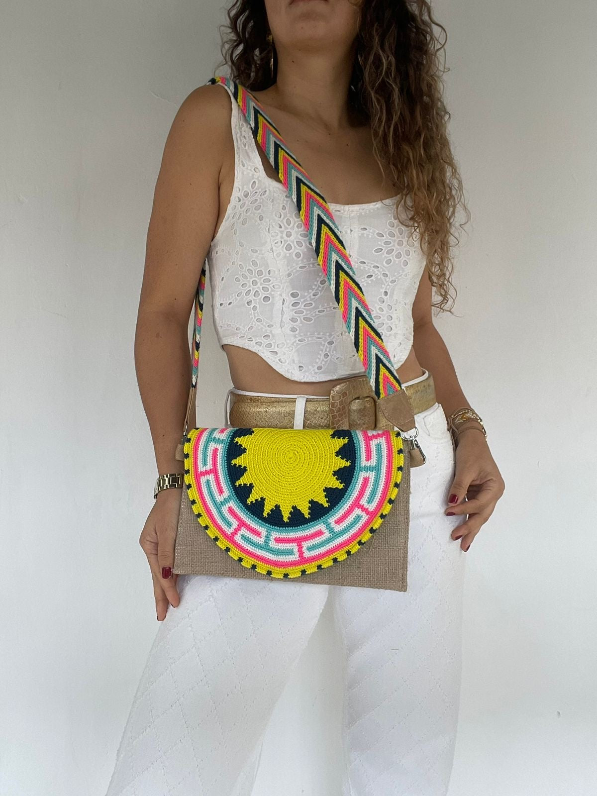 Sobre Exclusive Gaza 17 x 27