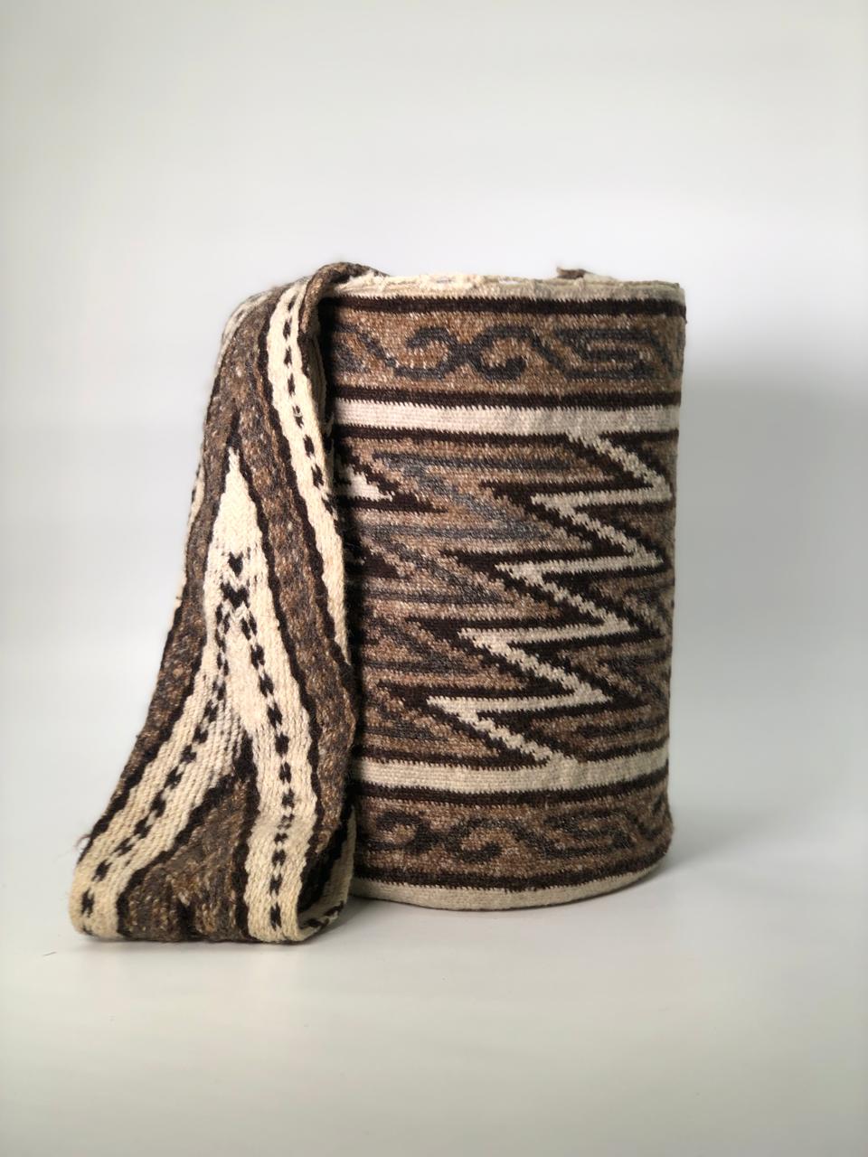 Arhuacas Medianas Premium 28 x 28