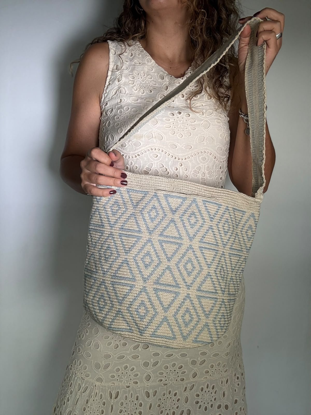 Bolso De Mano y Cargadera 29 x 29 con Cremallera