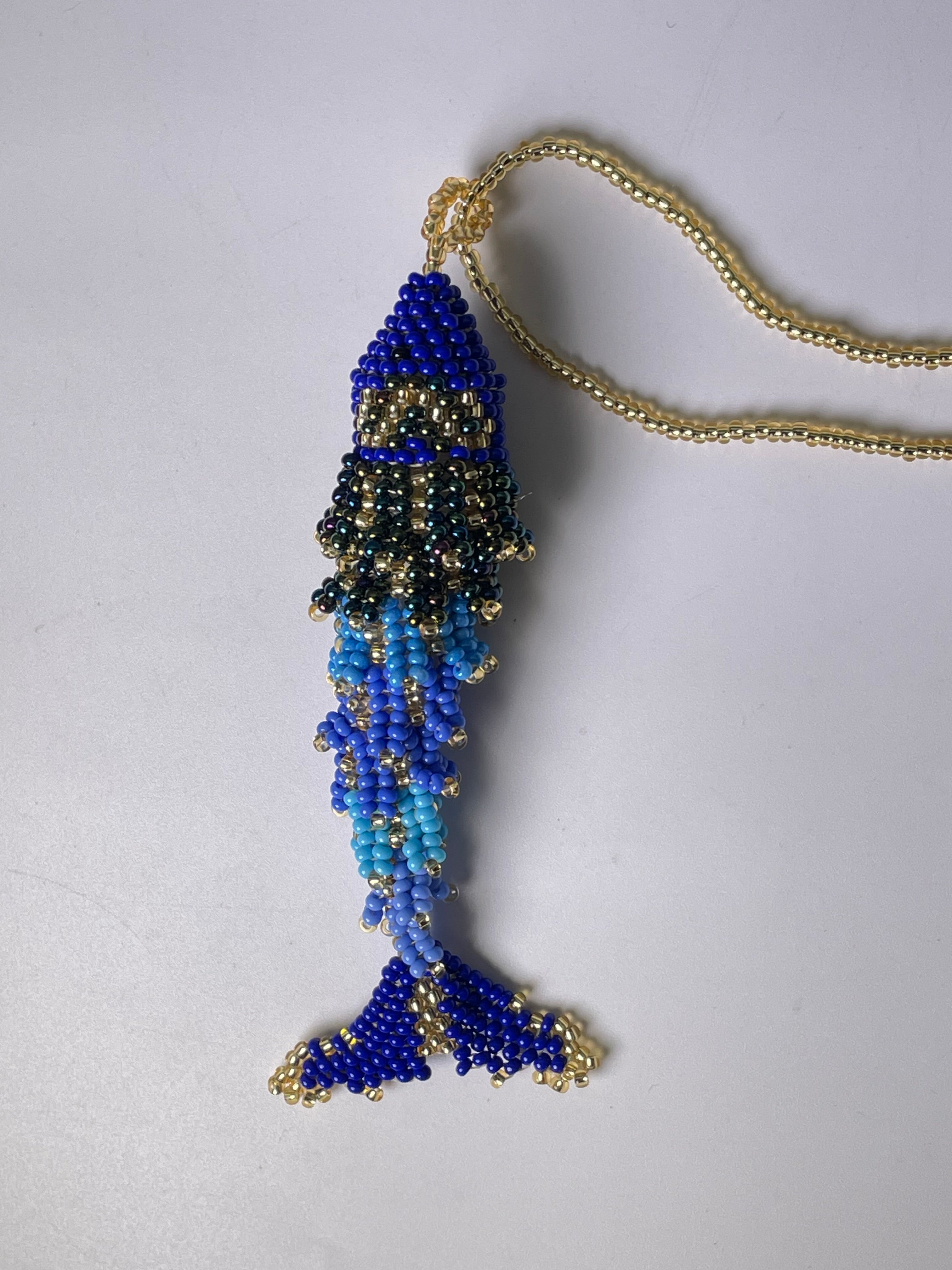 Collar Pez Macondo Mostacilla