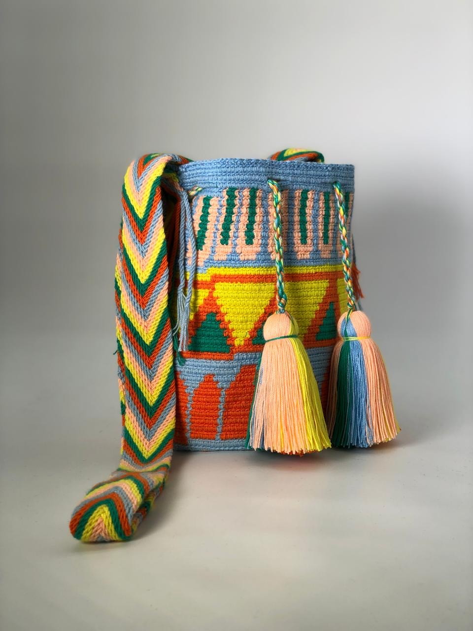 Wayuú Mediana tradicional 22 x 21