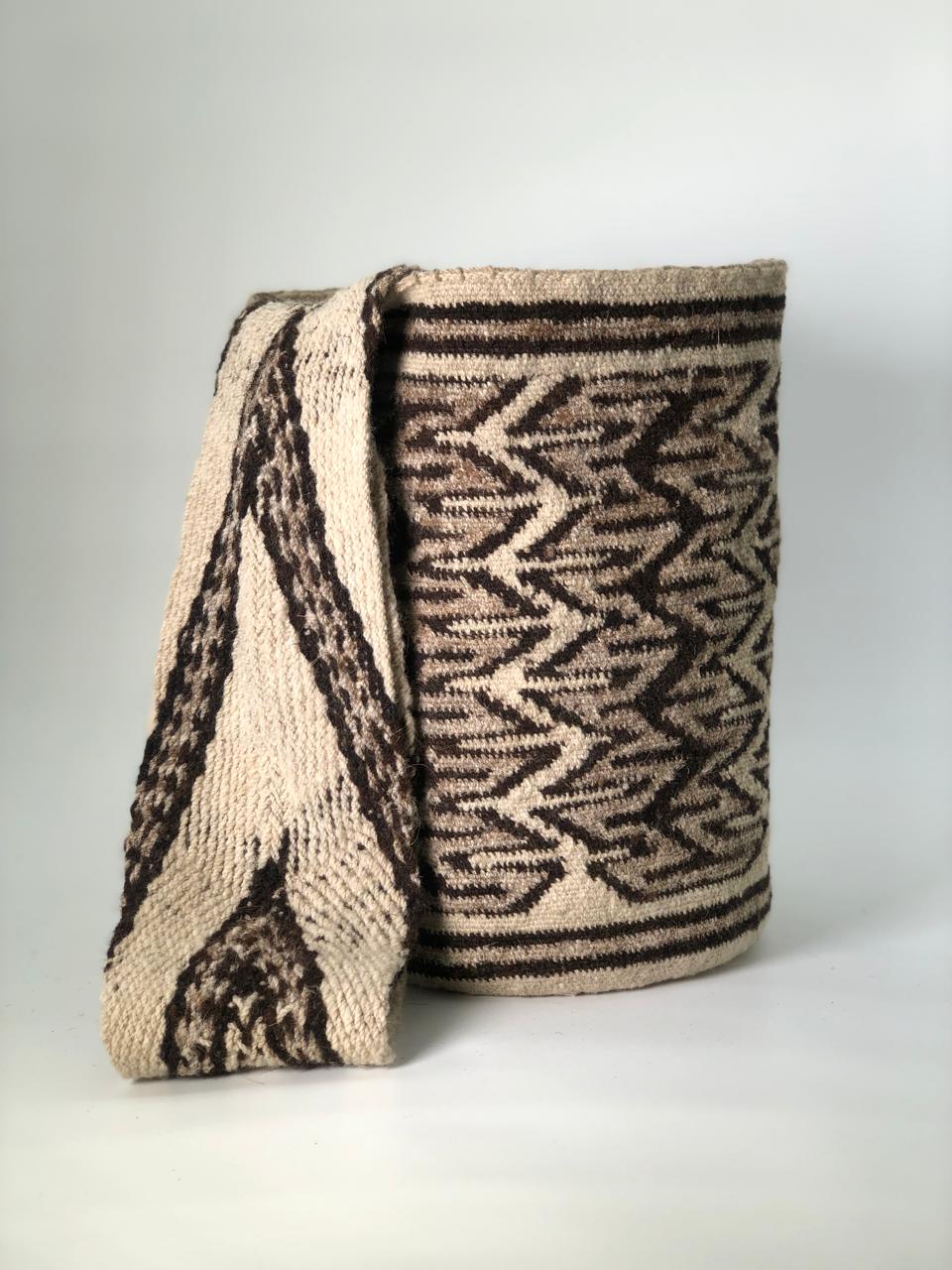 Arhuacas Grandes 33 x 28