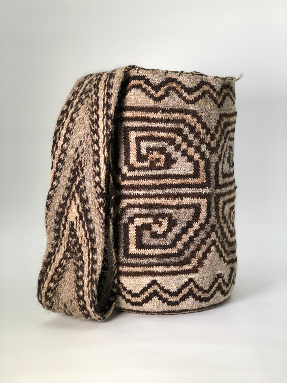 Arhuacas Grandes 33 x 28