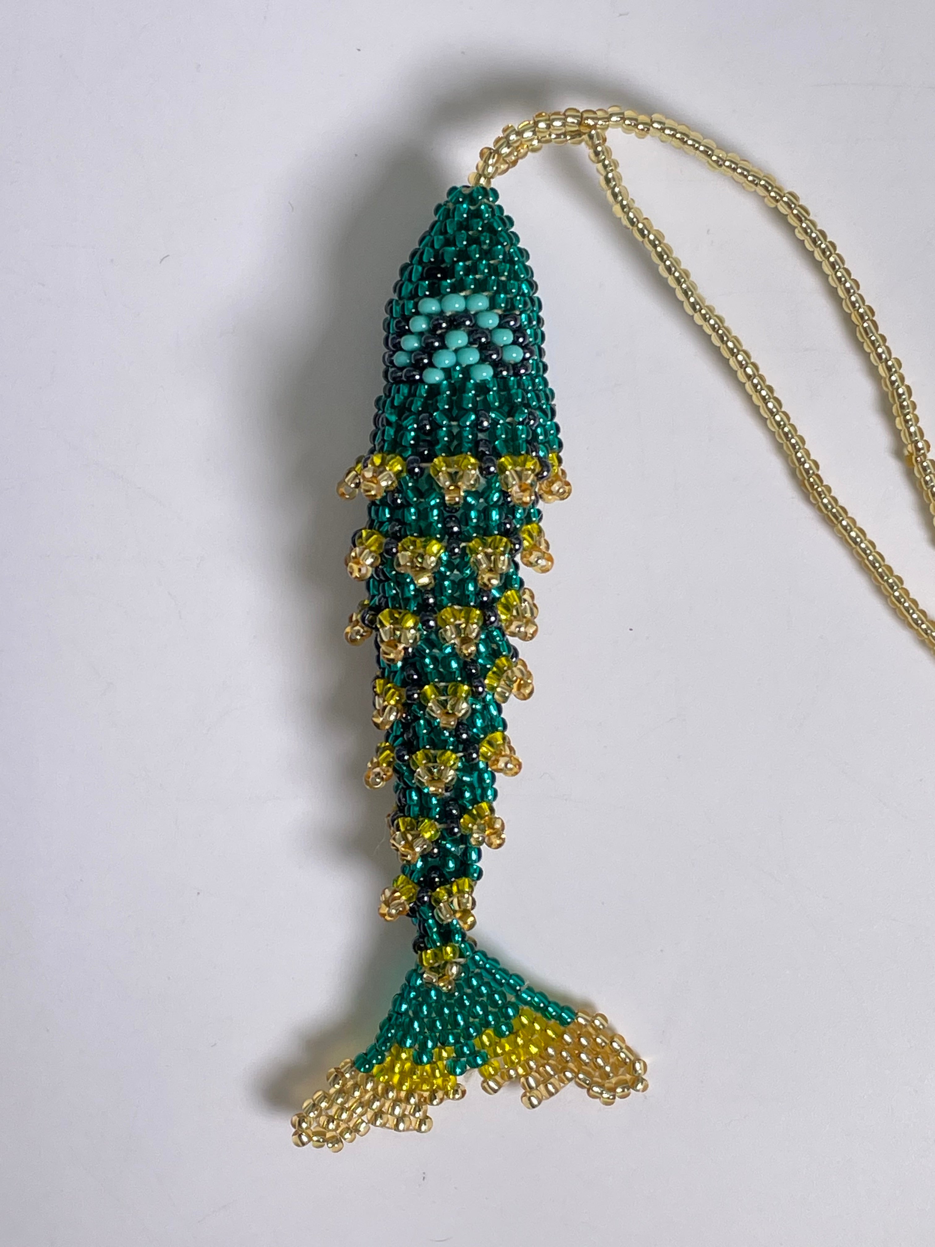 Collar Pez Macondo Mostacilla
