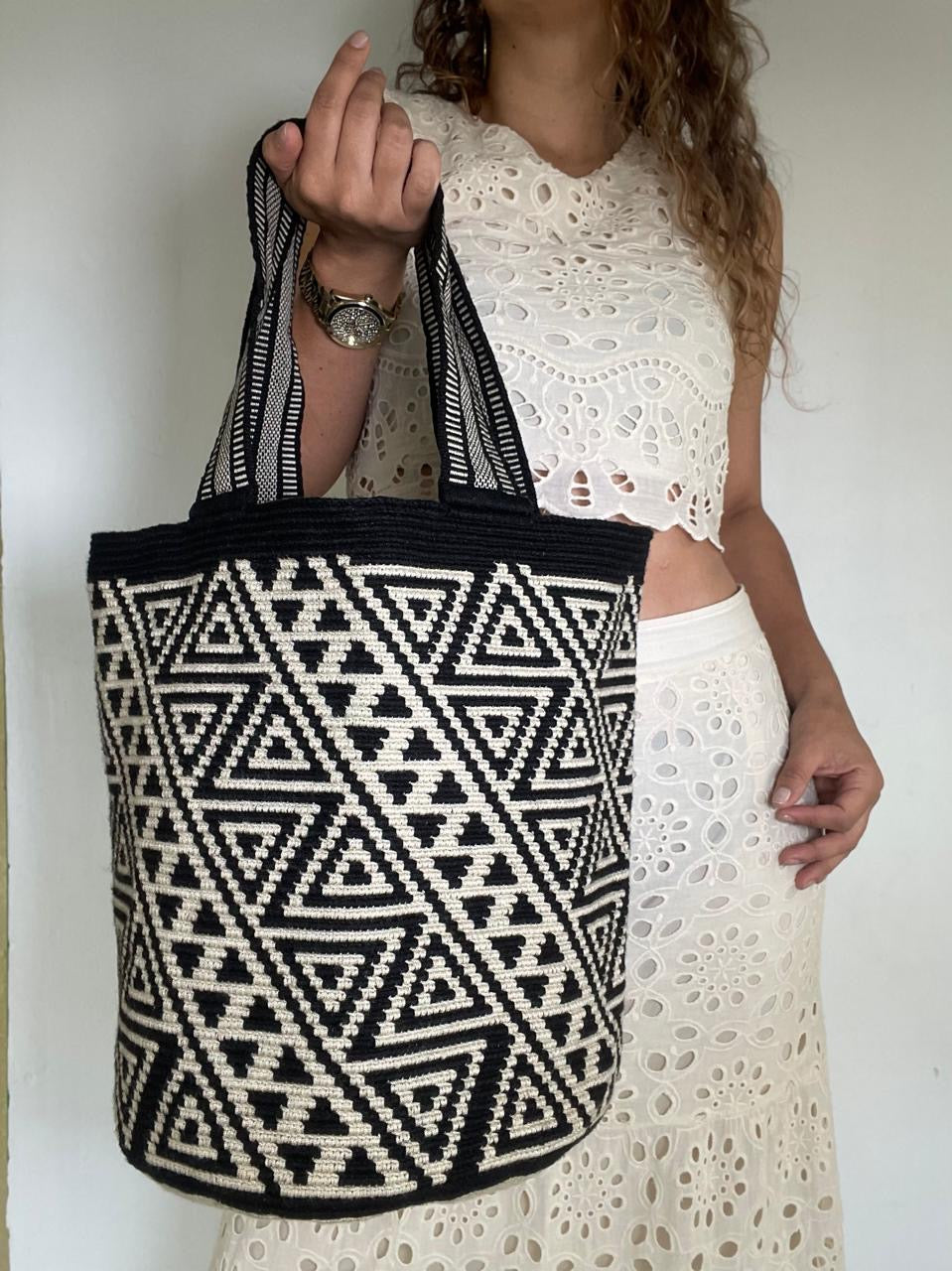 Wayuu backpack 40 x 35