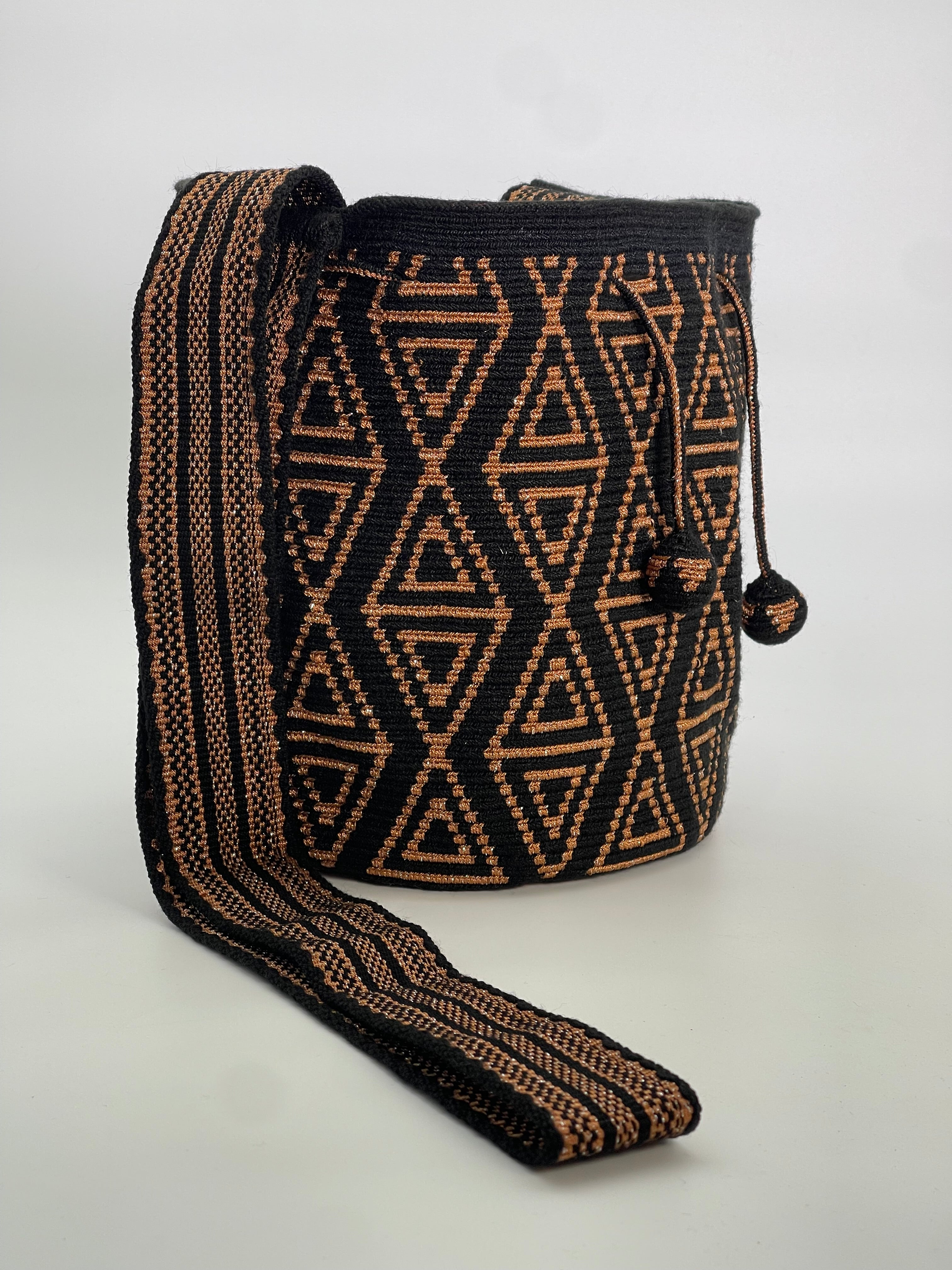 Mediana Hilo De Seda diseño Una Hebra 22 x 21