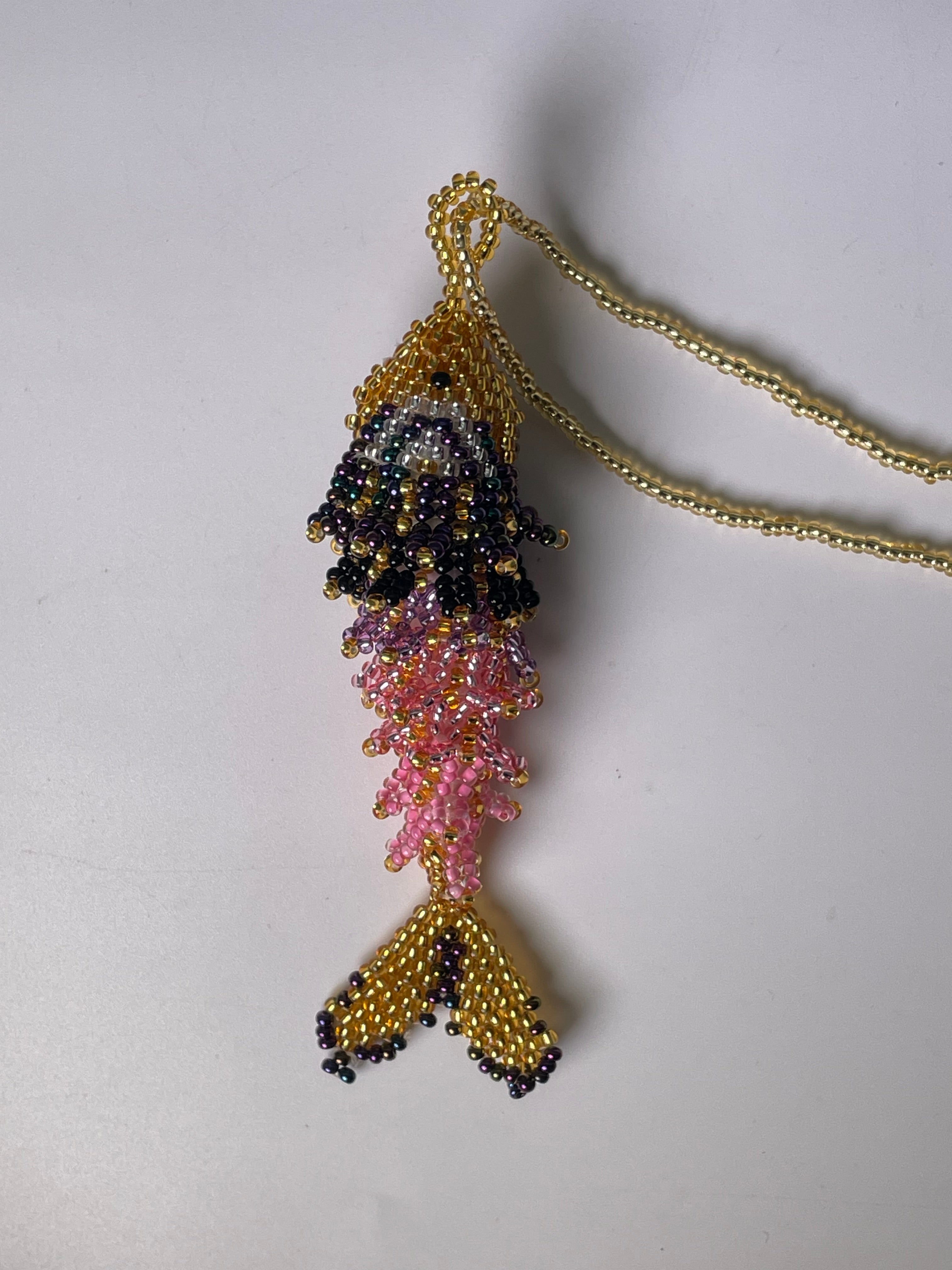 Collar Pez Macondo Mostacilla