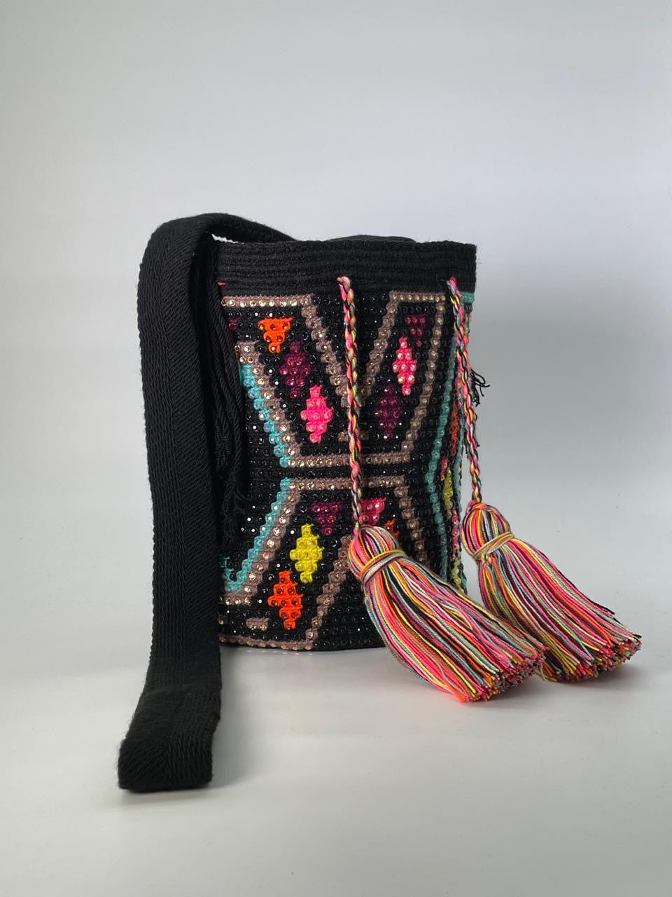 Wayuú Mediana Pedrería Matizada 22 x 21
