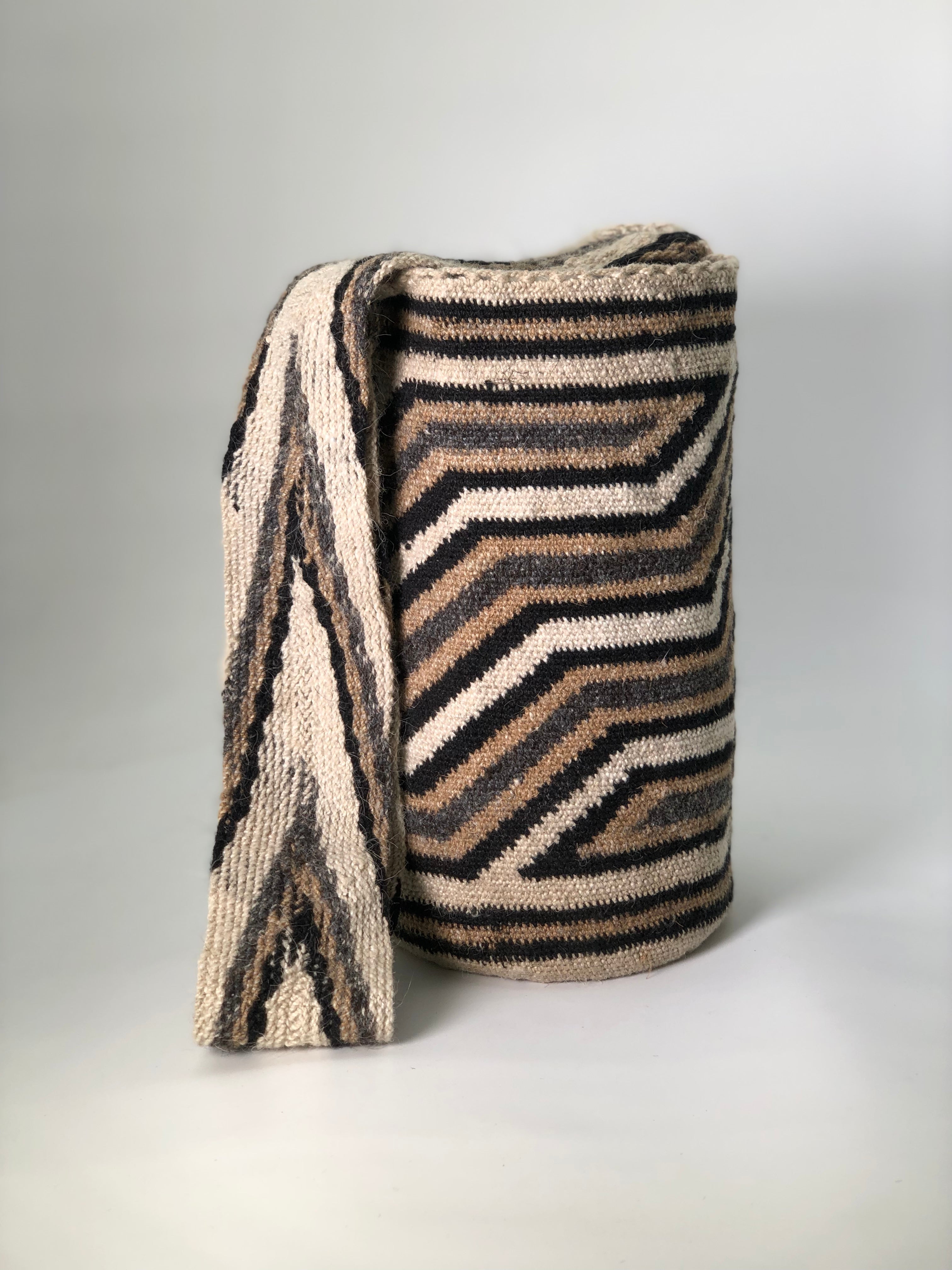 Large Arhuacas 33 x 28