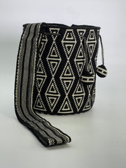 Mediana Hilo De Seda diseño Una Hebra 22 x 21