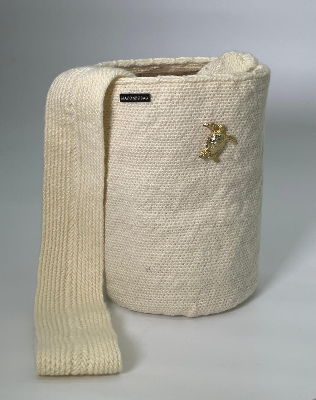 Exclusive Prendedor Unicolor Blanco Hueso Pequeña 22 x 18