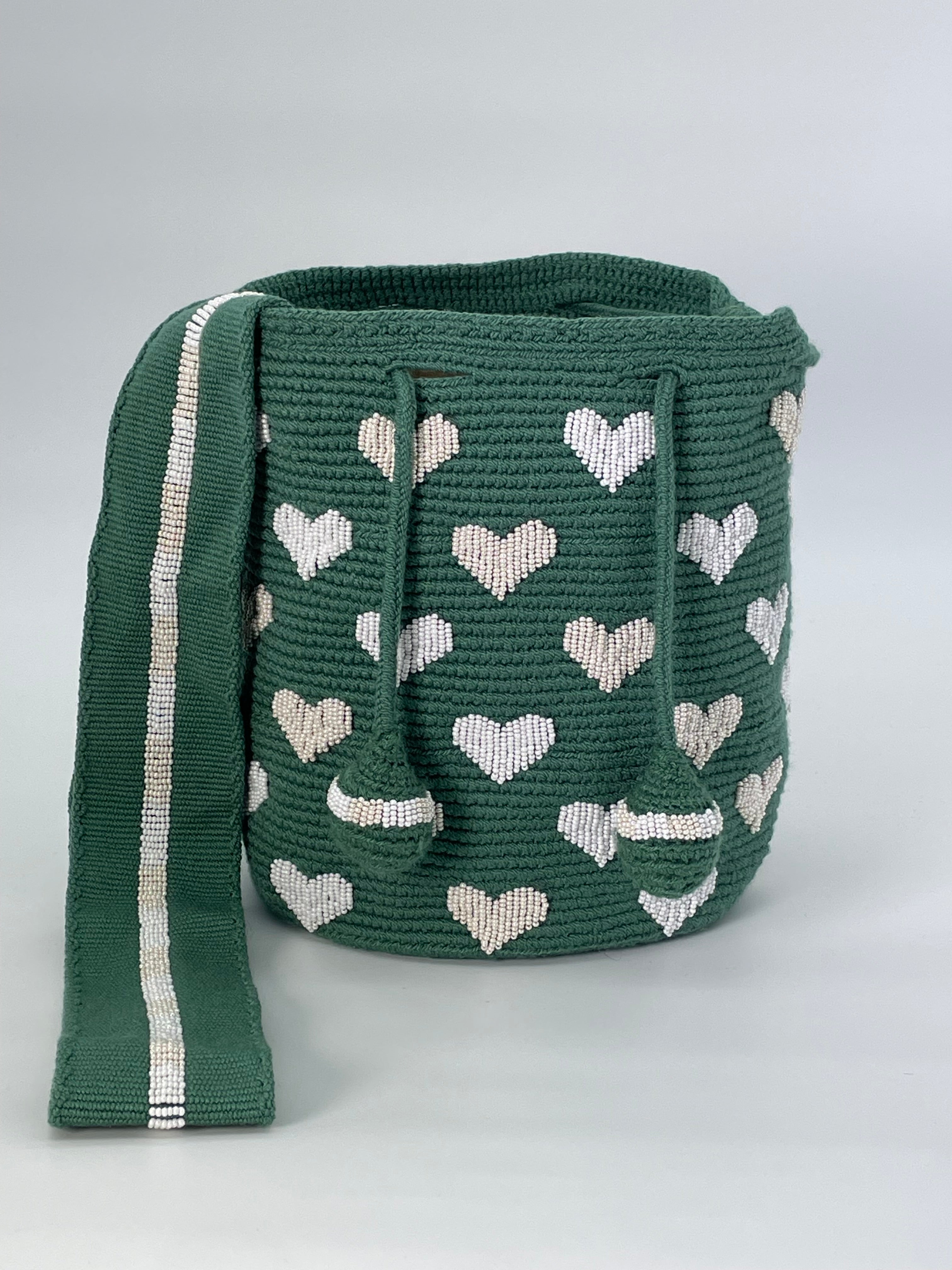 Wayuu Embroidered Hearts Medium 22 x 23