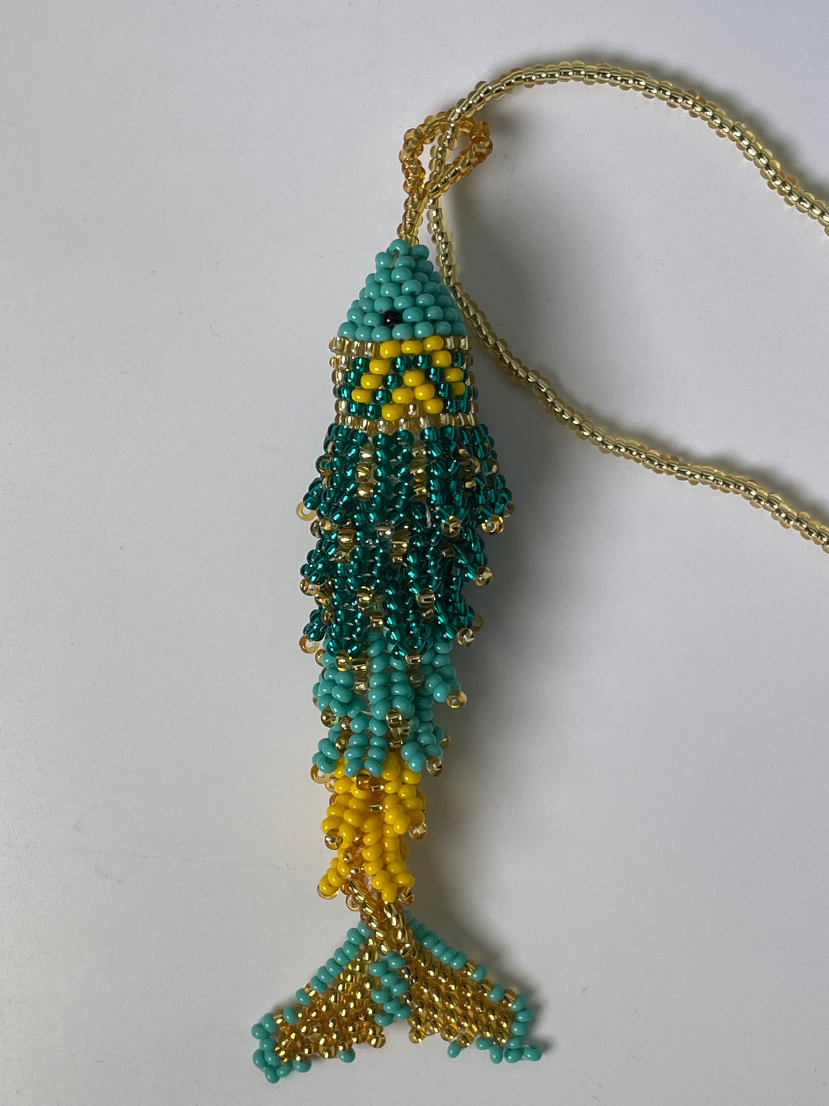Collar Pez Macondo Mostacilla