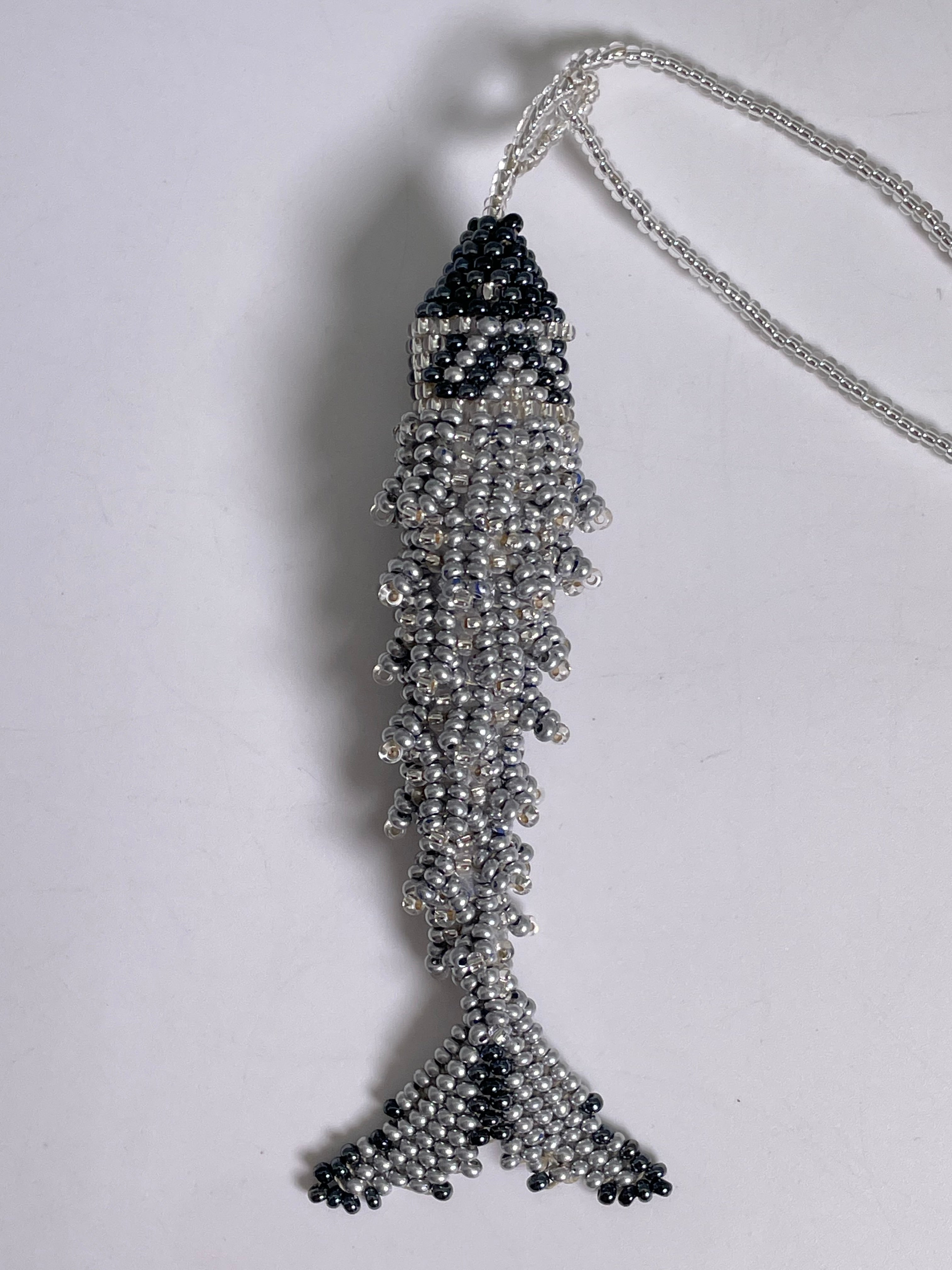 Collar Pez Macondo Mostacilla