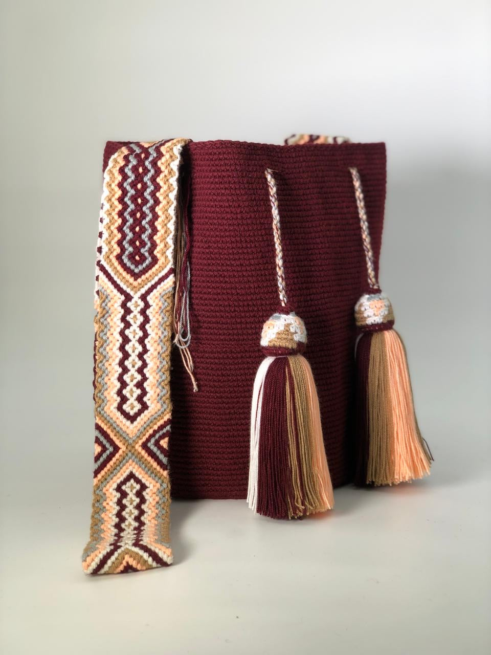 Wayuu Large Solid Color Traditional Macrame Garland 29 x 29