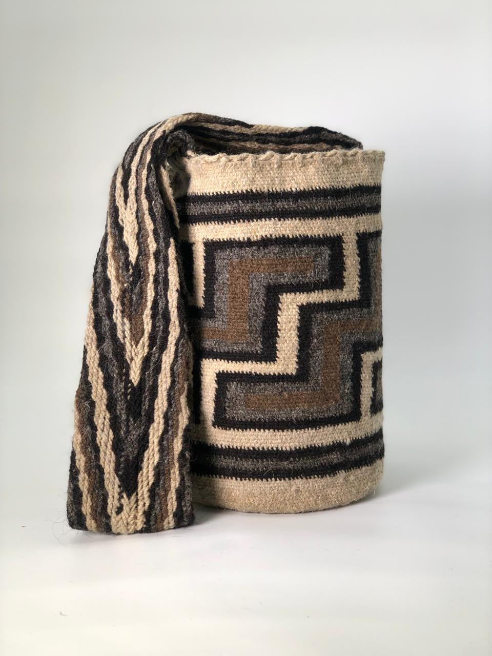 Arhuacas Medianas 26 x 25