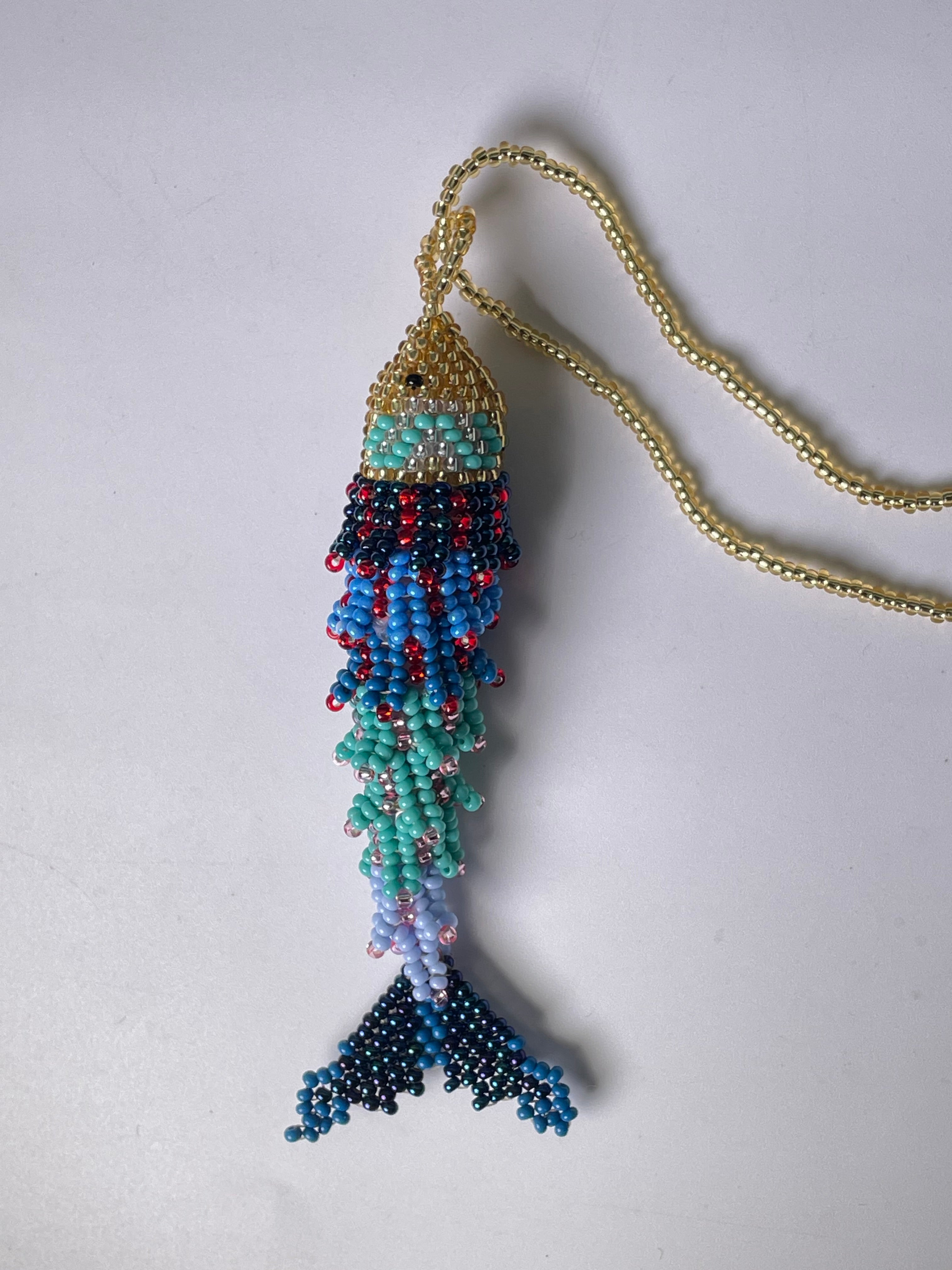 Collar Pez Macondo Mostacilla