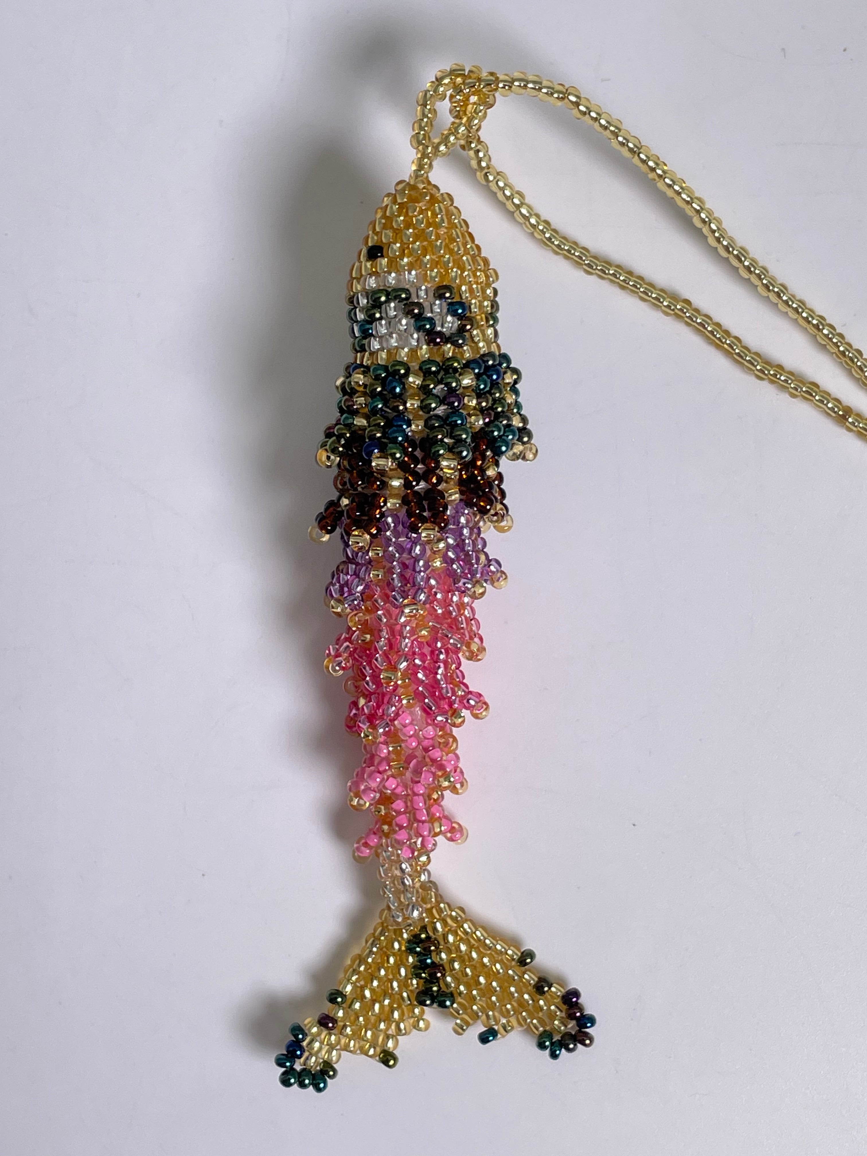 Collar Pez Macondo Mostacilla