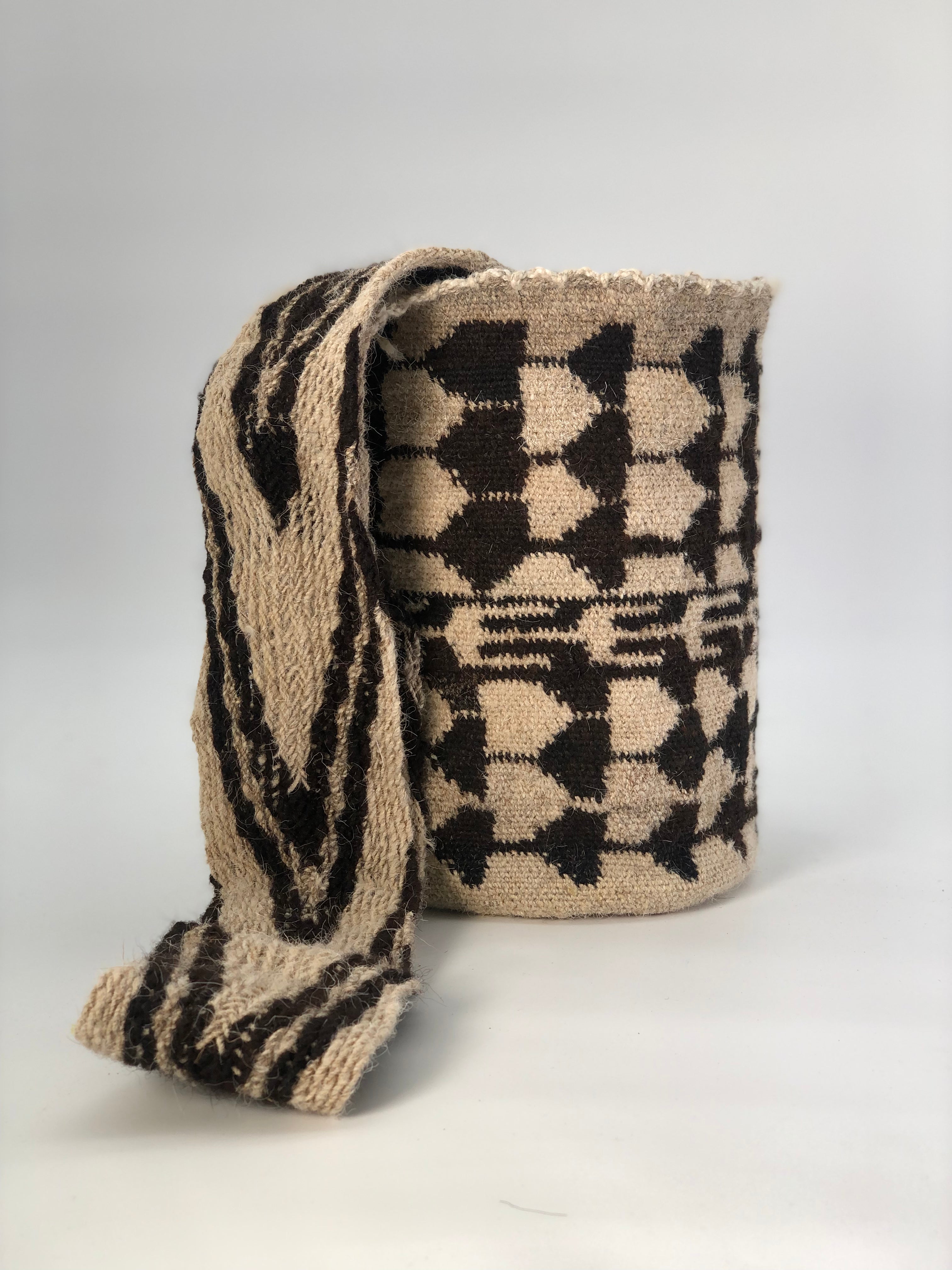 Arhuacas Medianas 26 x 25